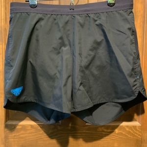Dynafit Vert 2 shorts size Large. NWT